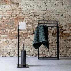 Sealskin Tube - Toiletbutler - Toiletrolhouder - Toiletborstel Met Houder - Vrijstaand - Zwart 13 Sealskin Tube - Toiletbutler - Toiletrolhouder - Toiletborstel Met Houder - Vrijstaand - Zwart -Thuis Badkamer 1200x1200 119