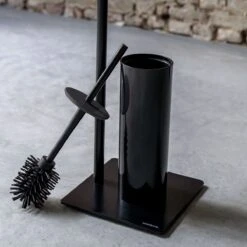 Sealskin Tube - Toiletbutler - Toiletrolhouder - Toiletborstel Met Houder - Vrijstaand - Zwart 17 Sealskin Tube - Toiletbutler - Toiletrolhouder - Toiletborstel Met Houder - Vrijstaand - Zwart -Thuis Badkamer 1200x1200 121