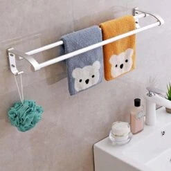 Merkloos Decopatent® Dubbele Handdoekrek - Handdoekhouder 2 Haken - Badkamer - Keuken - Zonder Boren - Handdoekenstang - Handdoekenrek 13 Merkloos Decopatent® Dubbele Handdoekrek - Handdoekhouder 2 Haken - Badkamer - Keuken - Zonder Boren - Handdoekenstang - Handdoekenrek -Thuis Badkamer 1200x1200 62