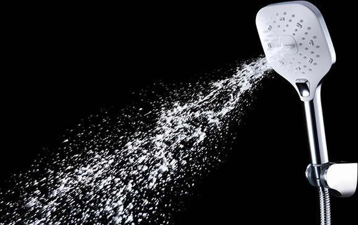 BADO Douchekop Met Slang - Handdouche - Douchekop - Waterbesparend - Doucheslang - Chroom 7 BADO Douchekop Met Slang - Handdouche - Douchekop - Waterbesparend - Doucheslang - Chroom - Afbeelding 6