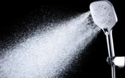 BADO Douchekop Met Slang - Handdouche - Douchekop - Waterbesparend - Doucheslang - Chroom 17 BADO Douchekop Met Slang - Handdouche - Douchekop - Waterbesparend - Doucheslang - Chroom -Thuis Badkamer 1200x755 1