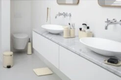 Brabantia ReNew WC Borstel - Met Houder - Soft Beige -Thuis Badkamer 1200x799 12