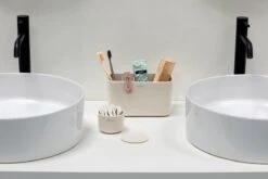 Brabantia ReNew Tandenborstelhouder - 11 X 19,6 X 9,9 Cm - Soft Beige 19 Brabantia ReNew Tandenborstelhouder - 11 X 19,6 X 9,9 Cm - Soft Beige -Thuis Badkamer 1200x800 6