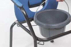 Toiletstoel Blauw Met Comfortabele Zitting En Emmer Met Deksel - Postoel 12 Toiletstoel Blauw Met Comfortabele Zitting En Emmer Met Deksel - Postoel -Thuis Badkamer 1200x801 9