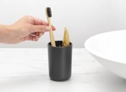 Brabantia ReNew Tandenborstelhouder - Met Inzet - Dark Grey -Thuis Badkamer 1200x875 3