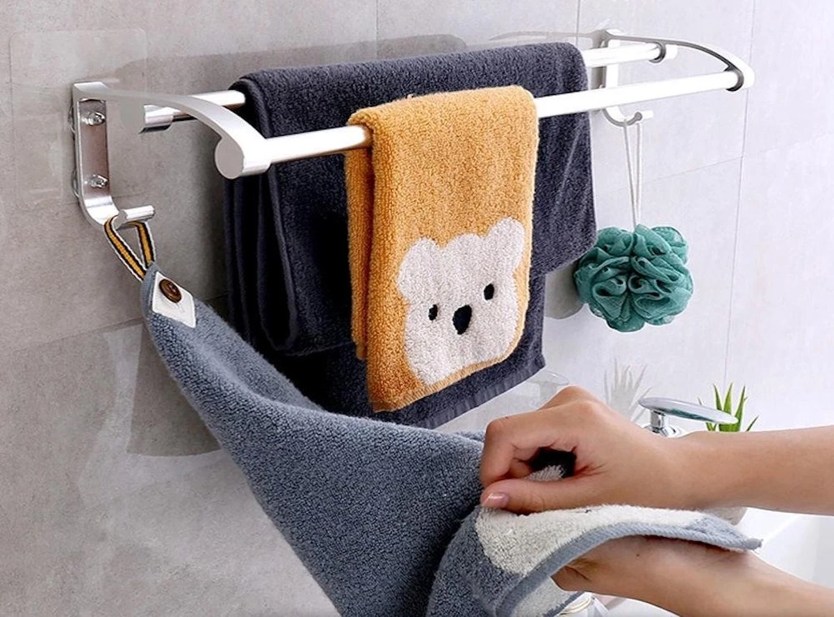 Merkloos Decopatent® Dubbele Handdoekrek - Handdoekhouder 2 Haken - Badkamer - Keuken - Zonder Boren - Handdoekenstang - Handdoekenrek 10 Merkloos Decopatent® Dubbele Handdoekrek - Handdoekhouder 2 Haken - Badkamer - Keuken - Zonder Boren - Handdoekenstang - Handdoekenrek - Afbeelding 8