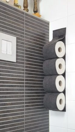 Reserverolhouder Hangend – Toiletrolhouder – Reserve Rolhouder – Zonder Boren – Rolhouder - Muur – Zwart - Antraciet - STOF & SPETTERVRIJ 19 Reserverolhouder Hangend – Toiletrolhouder – Reserve Rolhouder – Zonder Boren – Rolhouder - Muur – Zwart - Antraciet - STOF & SPETTERVRIJ -Thuis Badkamer 685x1200 2